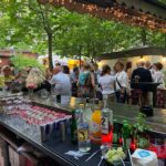 Event mit Foodtruck. Bar im Außenbereich. Alternative Bar